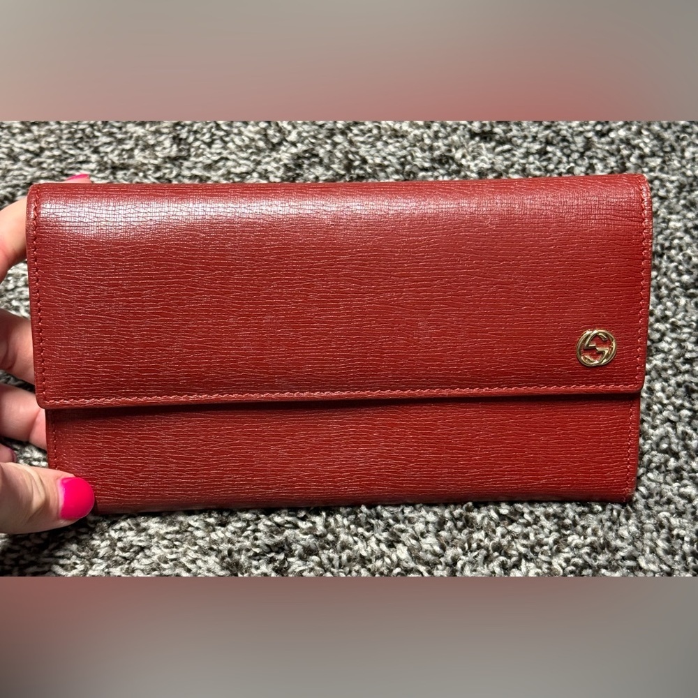 Gucci leather continental dark red wallet